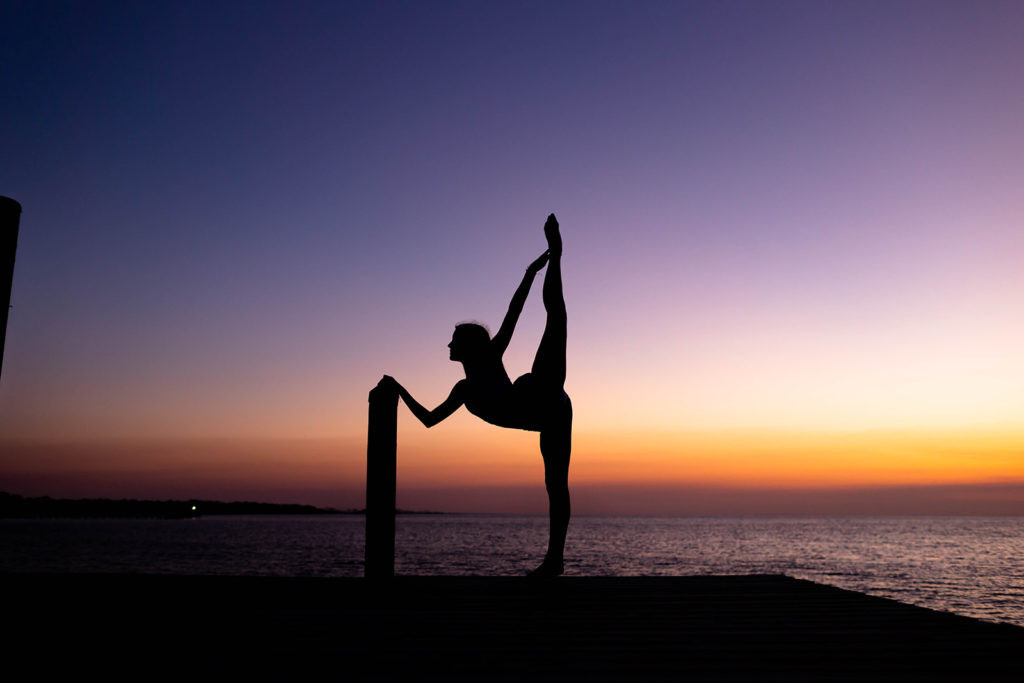 Jumping dance photography showcasing power and elevation.