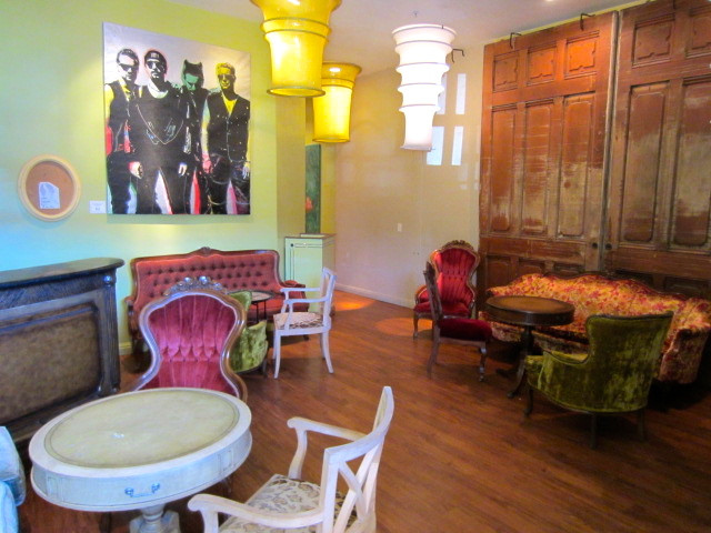 The Greenroom at Danzhaus Dance Center, a versatile dance studio for rent in San Francisco.