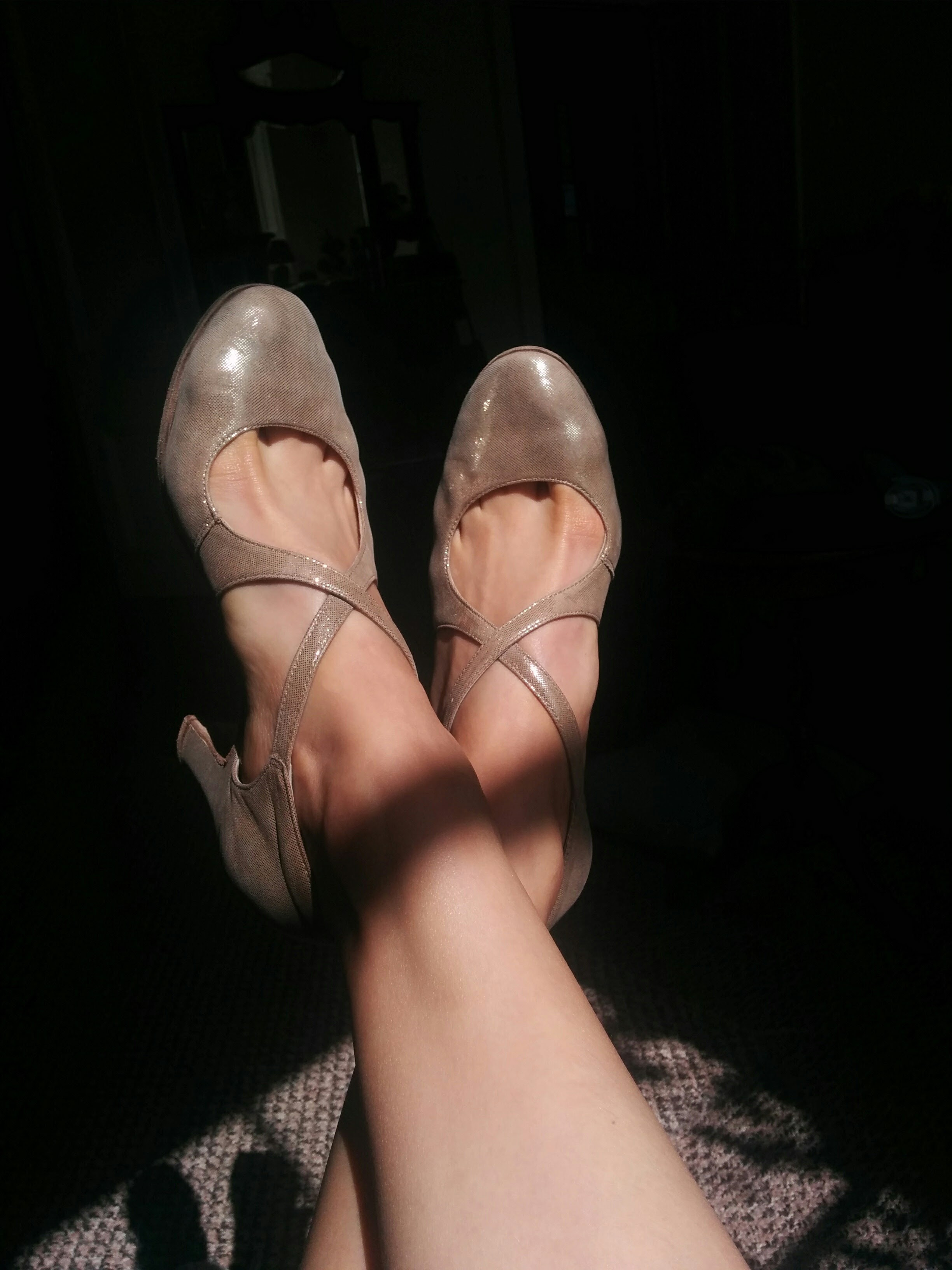 Sparkly gold 'Jazzville' dance shoes for stage performance