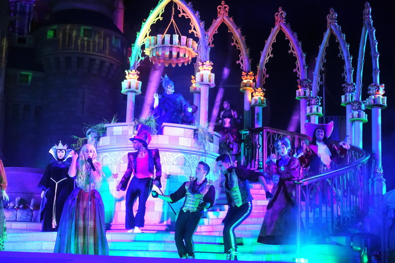 Sanderson Sisters Hocus Pocus Show