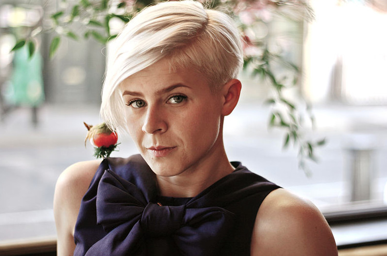 Robyn performing live