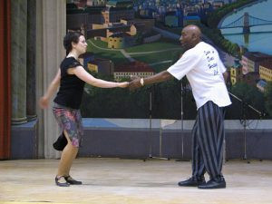 Frankie Manning assisting a swing dance class